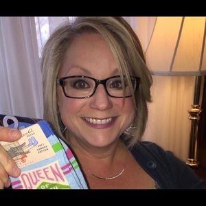 Meet your Posher, Becca